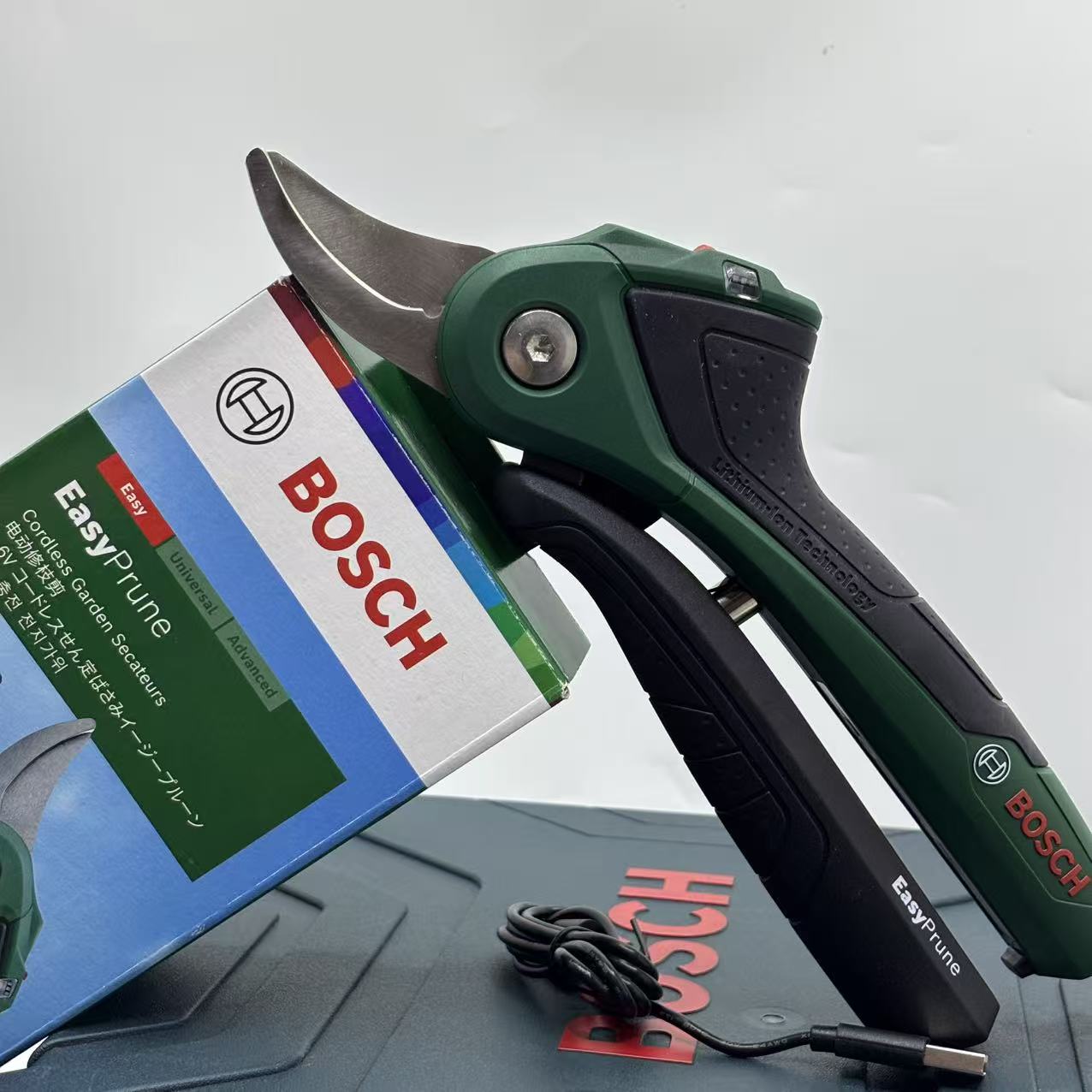 Smart Garden Bosch - Bosch 3.6V Cordless Smart Pruning Shears