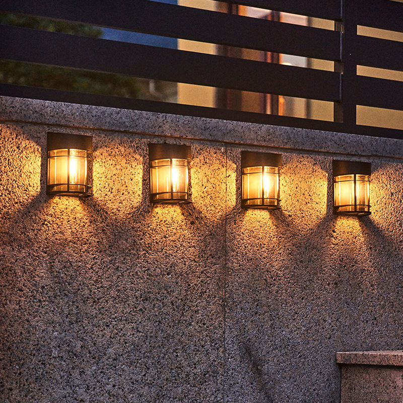 LED Solar Garden Light Outdoor - Smart Garden Fence & Balcony Hanging Planter review and price